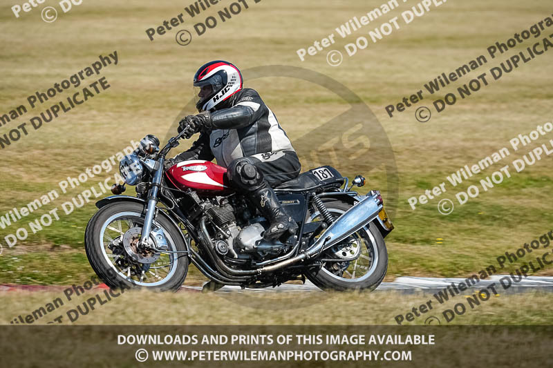 cadwell park;cadwell park photographs;cadwell trackday photographs;enduro digital images;event digital images;eventdigitalimages;peter wileman photography;racing digital images;trackday digital images;trackday photos
